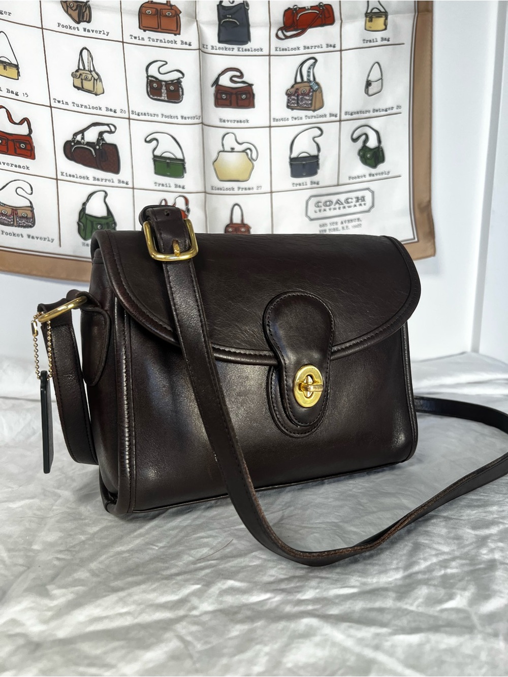 Vintage Coach Devon Bag 9908 Mahogany Brown Leather Crossbody 1995 USA